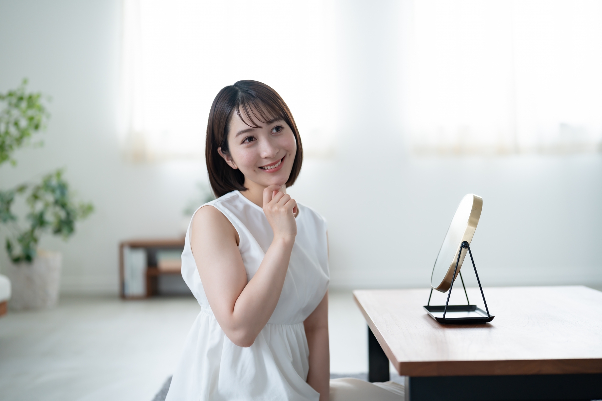 老け顔に見られるほうれい線の「治療法」の上手な選び方とは？